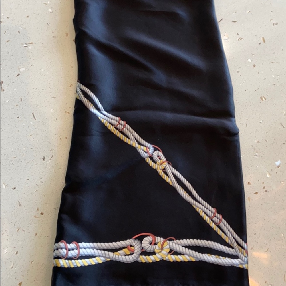 Black Classic 💯 Soft Silk scarf